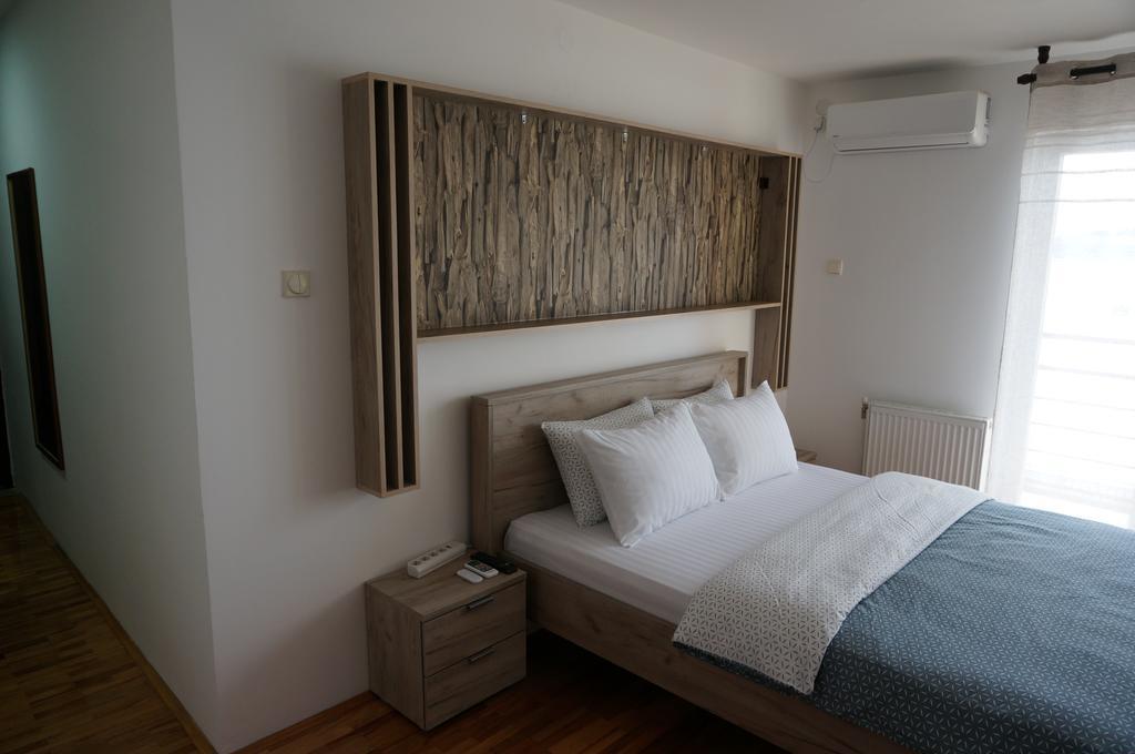 Nice Apartment Ni Екстериор снимка